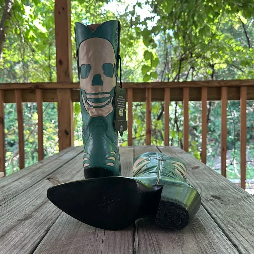 Liberty handmade turquoise skull inlay boots - Picture 6 of 7